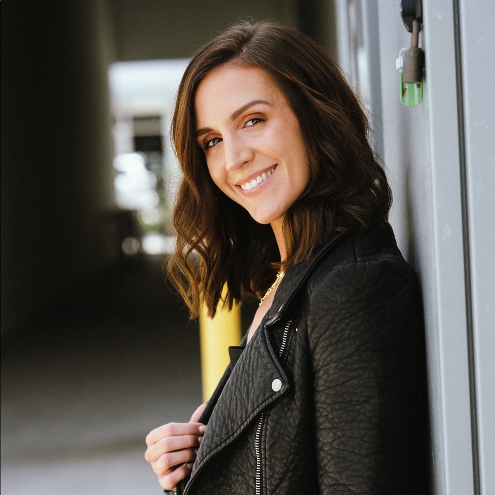 Meet your Posher, Cassi